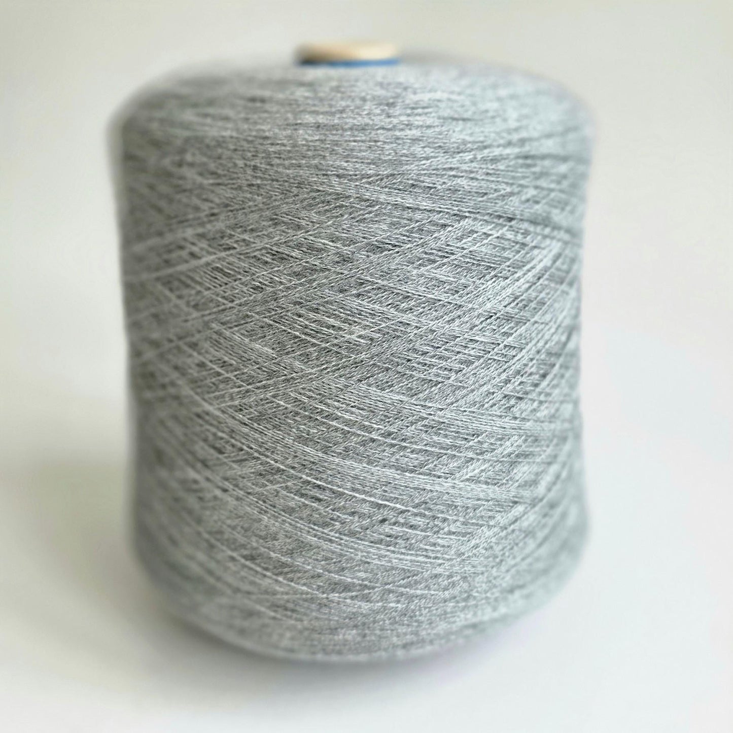 100% Baby Cashmere Yarn - 2/28Nm - 1400m per 100g - Light Grey