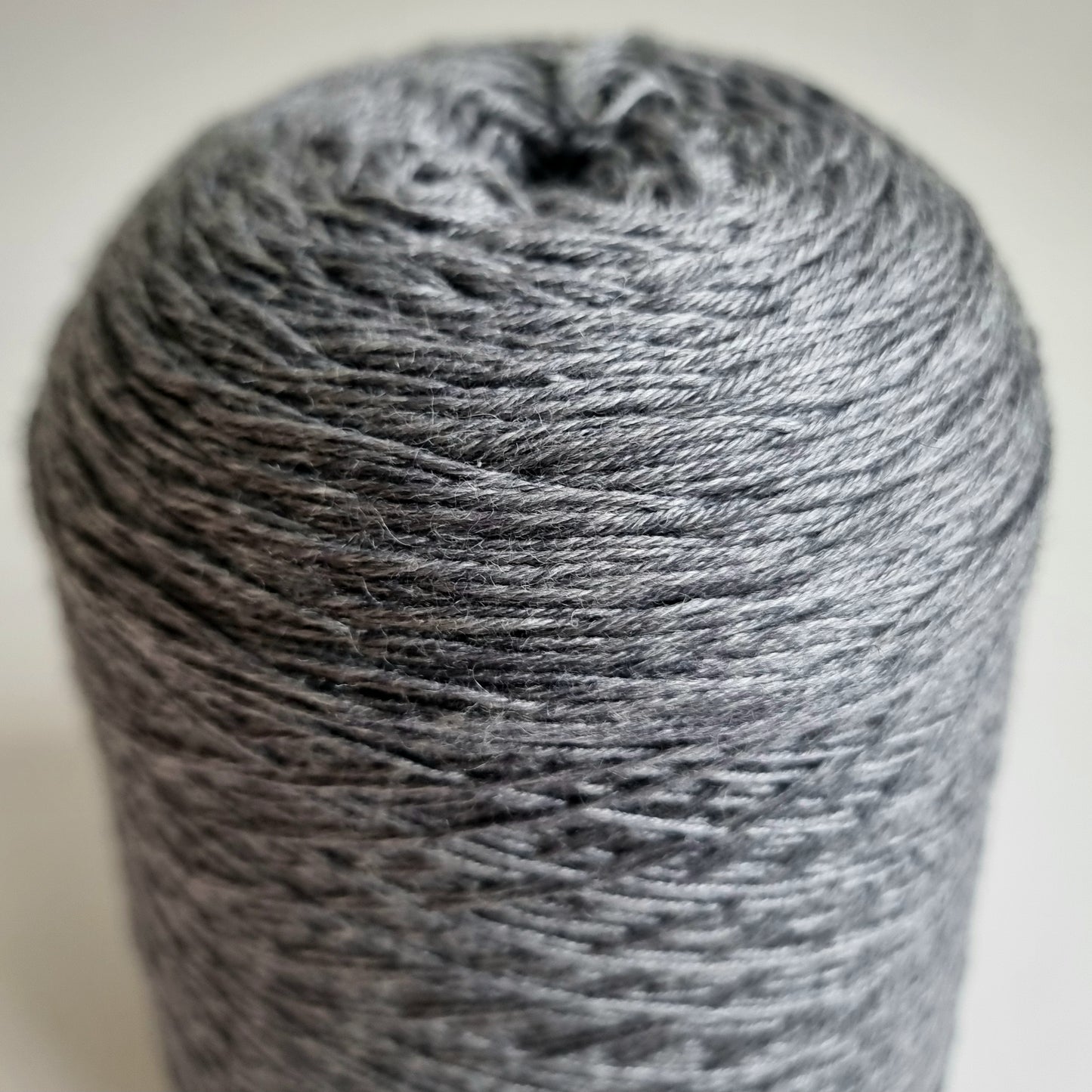 Cashmere Merino - 65% Merino, 30% Cashmere & 5% Anti-Pilling - Fingering Weight - 400m/100g