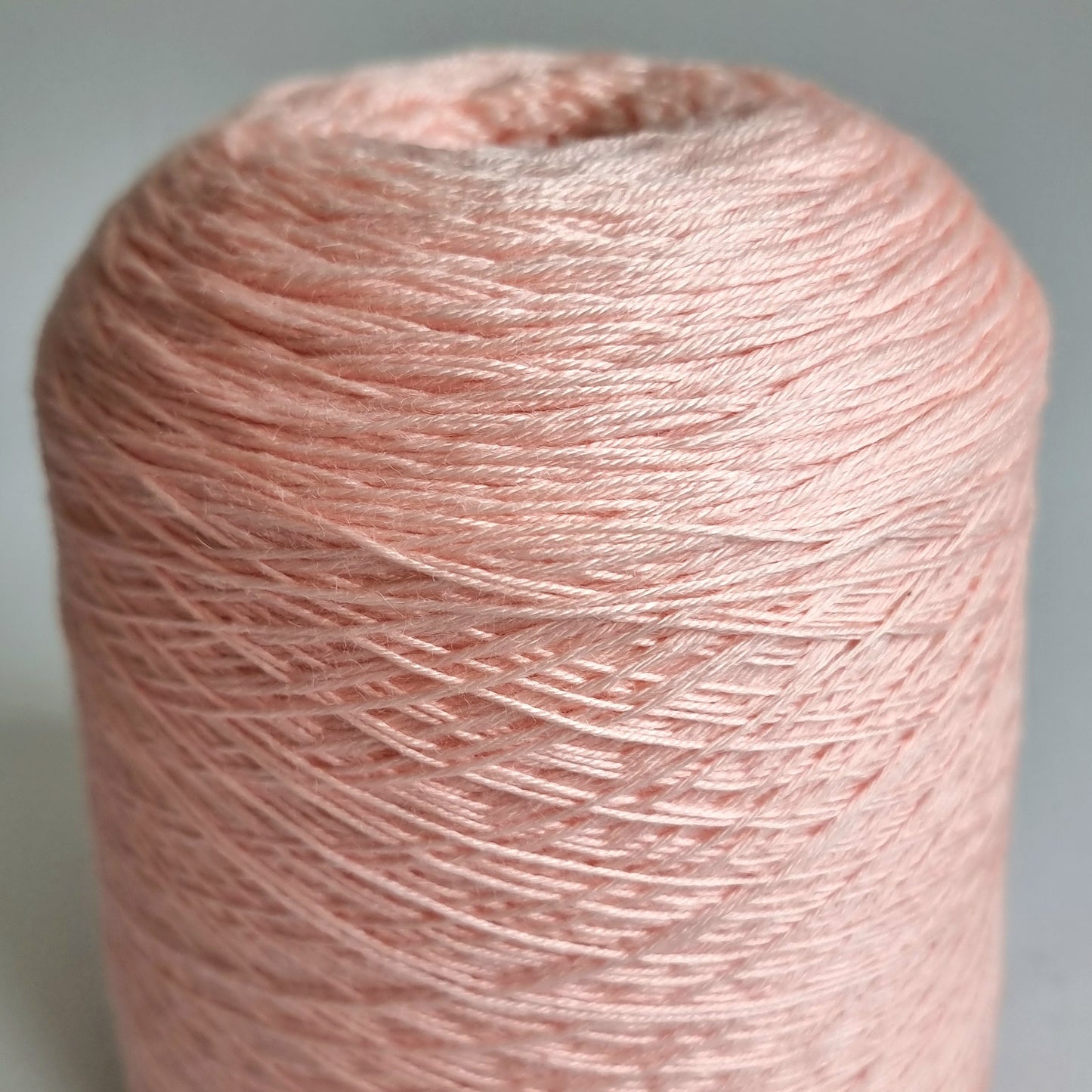 Cashmere Merino - 65% Merino, 30% Cashmere & 5% Anti-Pilling - Fingering Weight - 400m/100g