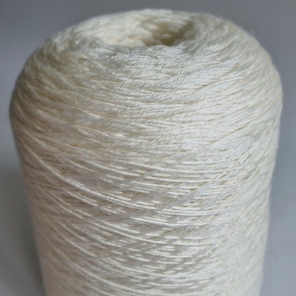 Cashmere Merino - 65% Merino, 30% Cashmere & 5% Anti-Pilling - Fingering Weight - 400m/100g