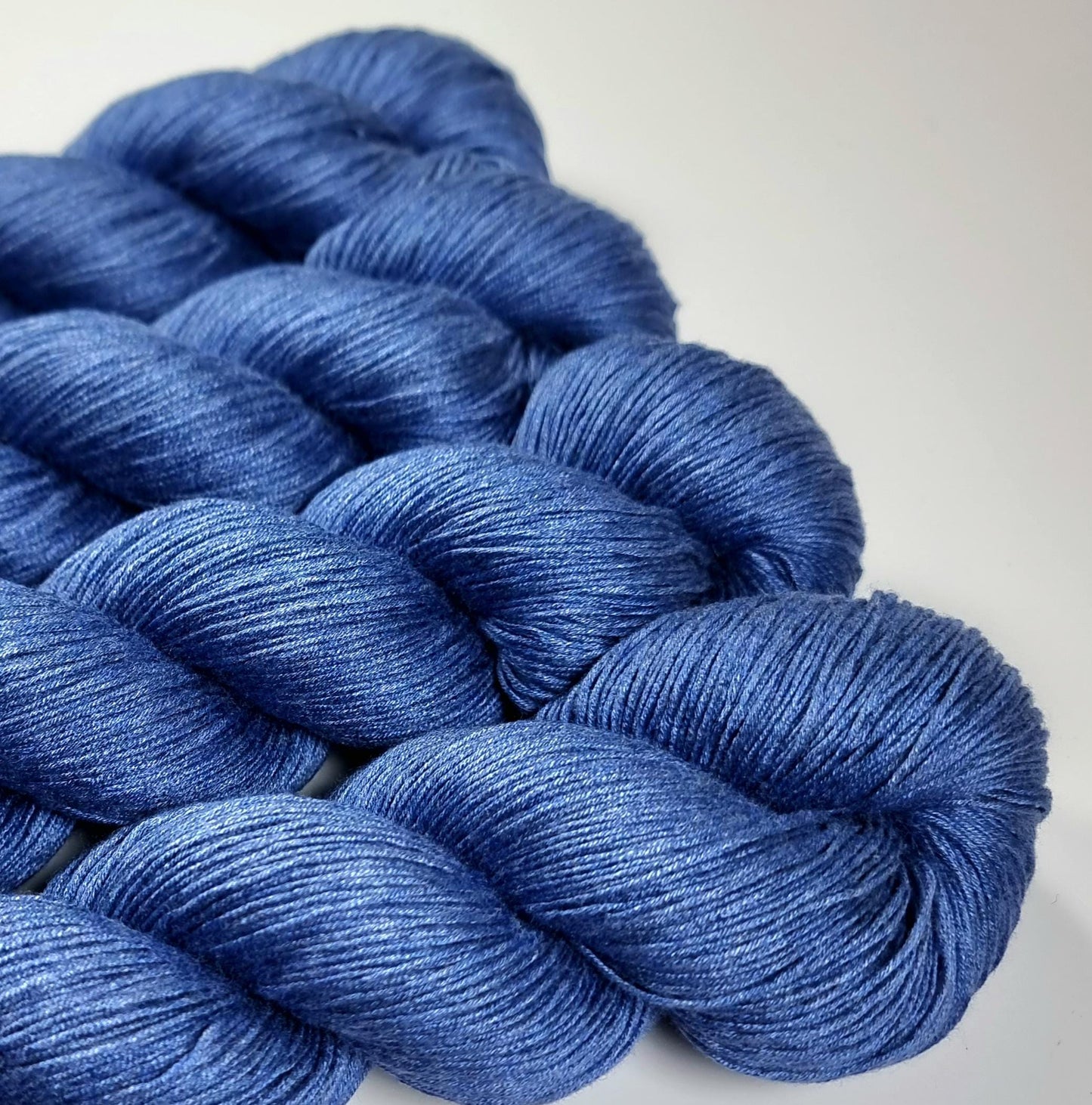 Cozy Mulberry - Jeans Blue - Mulberry Silk & Cotton - Fingering Weight - 433m/100g