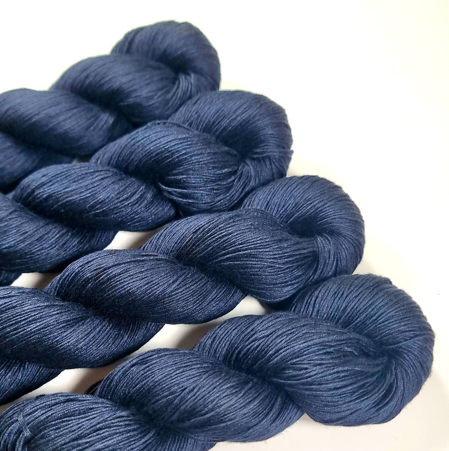 Cozy Mulberry - Navy Blue - Mulberry Silk & Cotton - Fingering Weight - 433m/100g