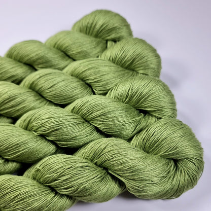 Cozy Mulberry - Olive Green - Mulberry Silk & Cotton - Fingering Weight - 433m/100g