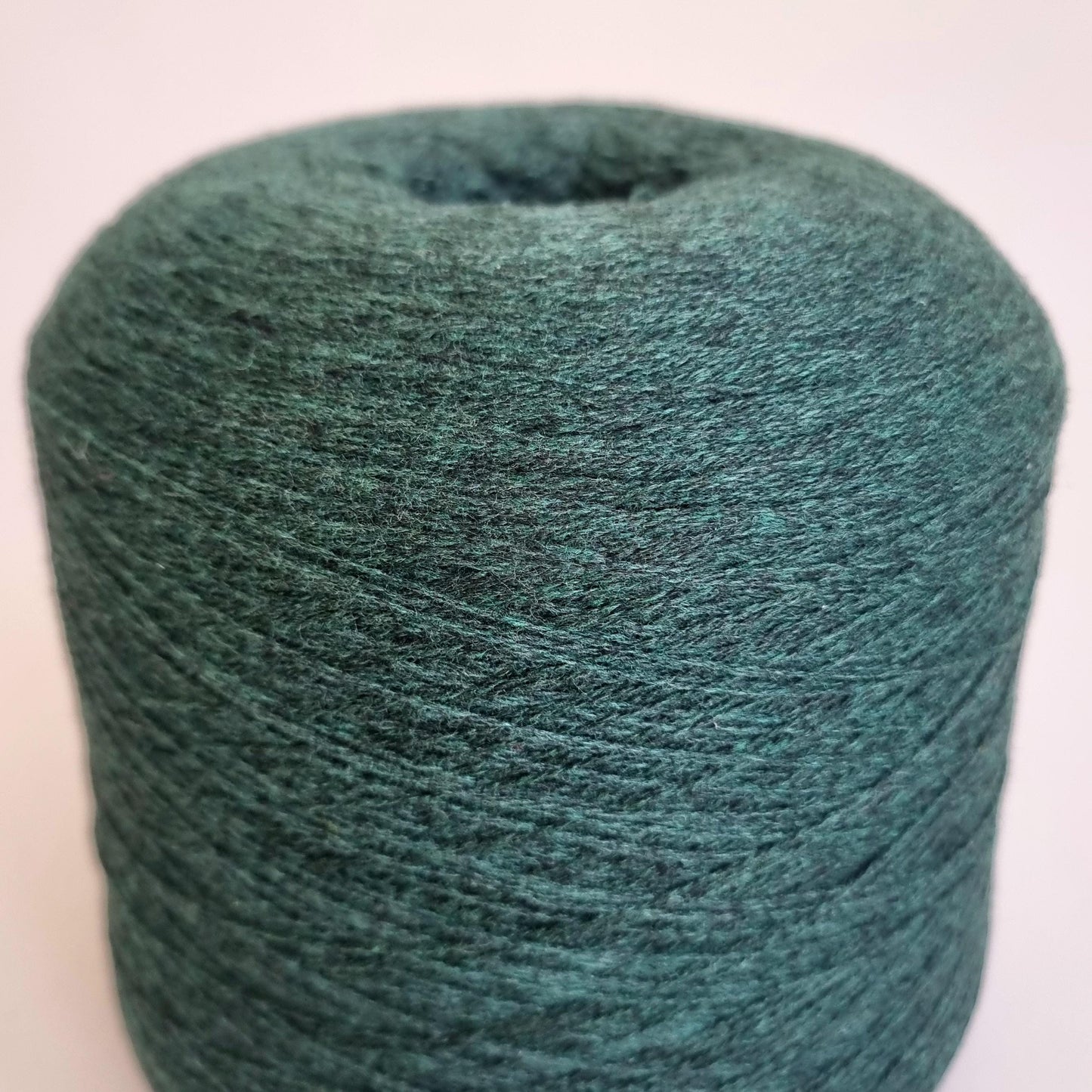 100% Cashmere Yarn - 2/26Nm - 1300m per 100g - Xmas Green Melange