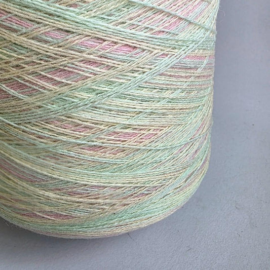 100% Cashmere Yarn - 2/25Nm - 1300m per 100g - Light Pastel Long Gradient