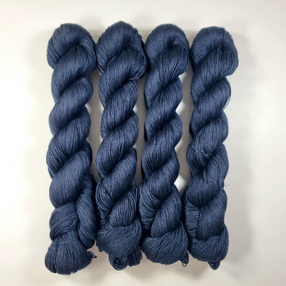 Cozy Mulberry - Navy Blue - Mulberry Silk & Cotton - Fingering Weight - 433m/100g