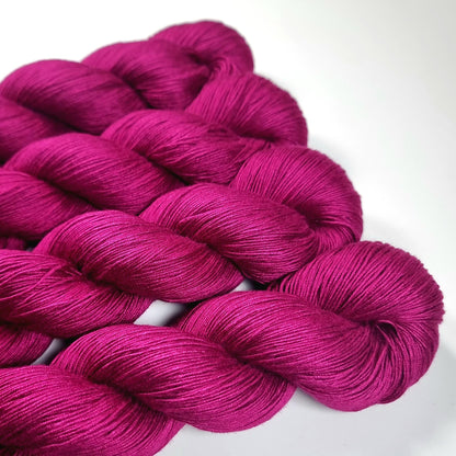 Cozy Mulberry - Magenta - Mulberry Silk & Cotton - Fingering Weight - 433m/100g