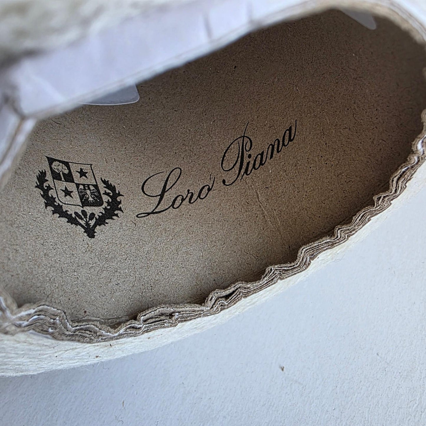 Loro Piana Italian 100% Cashmere Yarn - 1300m per 100g - Ivory White - Whole Cone 480g - Extra 10 off Discount