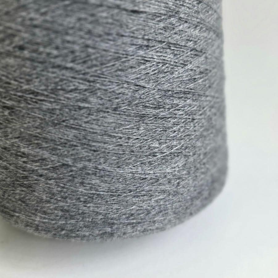 Loro Piana Italian 100% Cashmere Yarn - 2/26Nm - 1300m per 100g - Powder Grey Melange