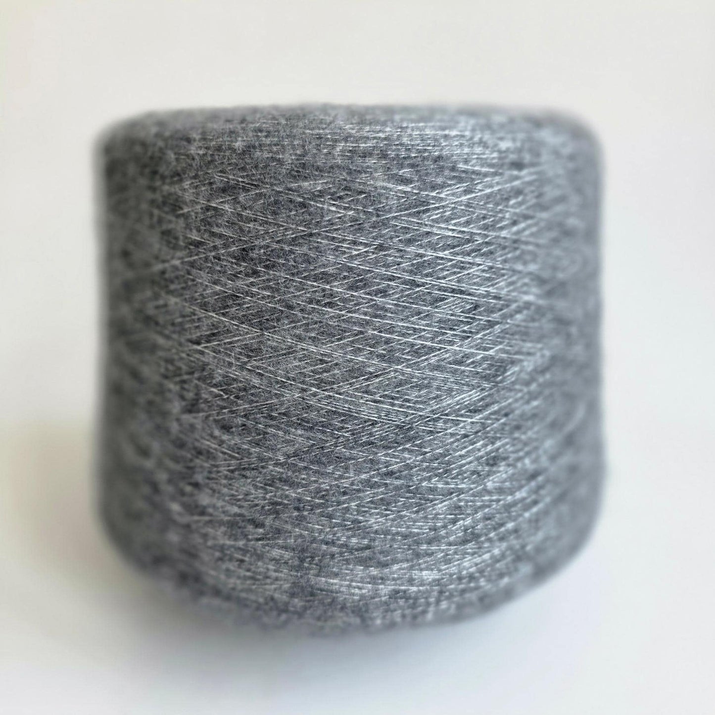 Like a cloud - 75/25  Brushed Cashmere Yarn/Silk - 1/12Nm - 300m per 25g - Oxford Grey
