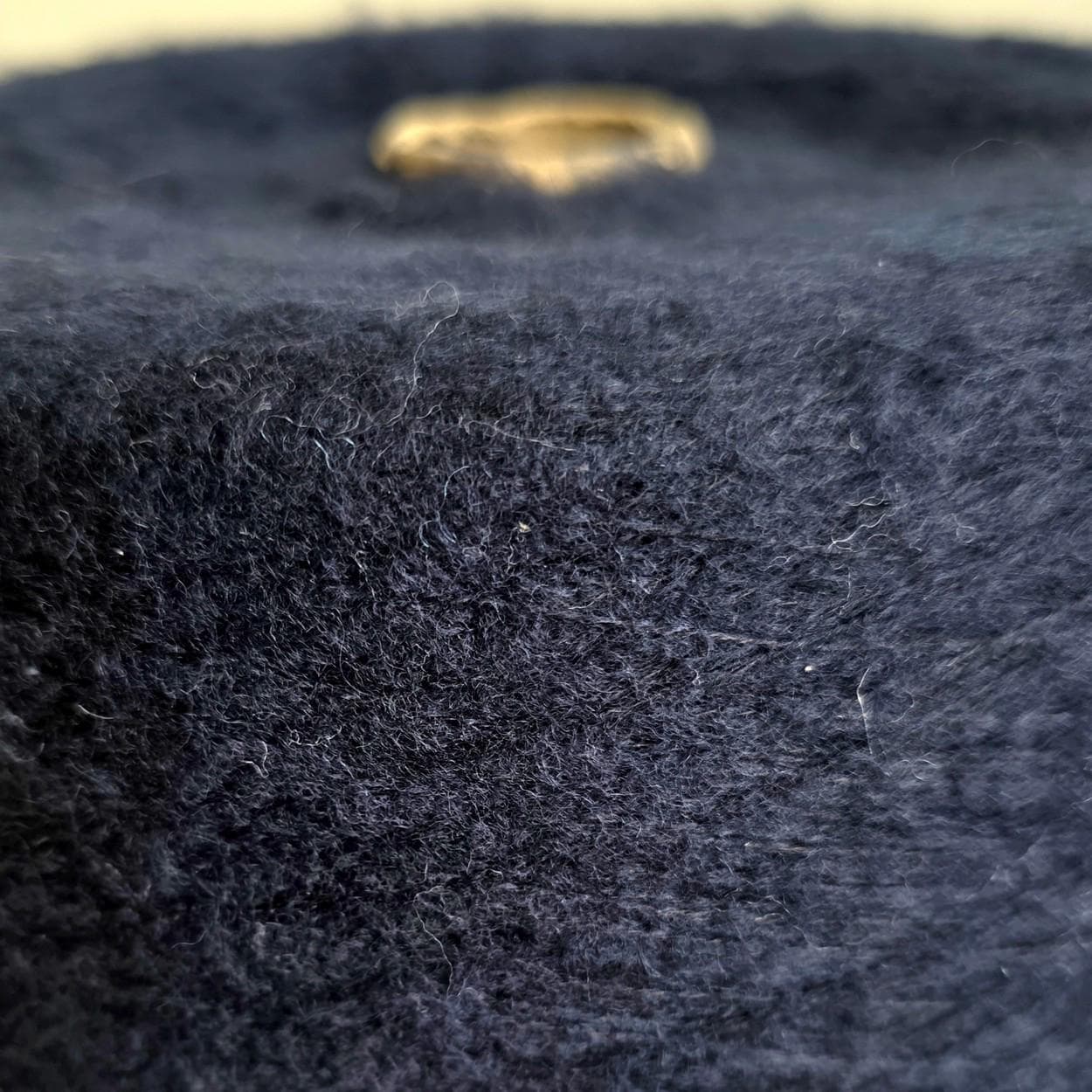 Like a cloud - 75/25  Brushed Cashmere Yarn/Silk - 1/12Nm - 300m per 25g - Navy Blue