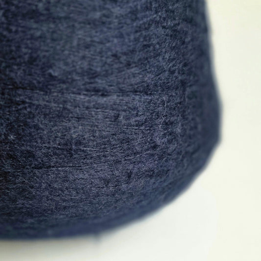 Like a cloud - 75/25  Brushed Cashmere Yarn/Silk - 1/12Nm - 300m per 25g - Navy Blue