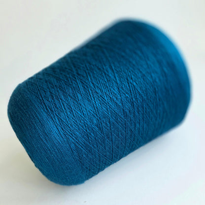 Loro Piana Italian 70/30 - Cashmere Silk Yarn - 2/58Nm - 2900m per 100g - Teal Green