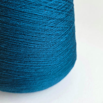Loro Piana Italian 70/30 - Cashmere Silk Yarn - 2/58Nm - 2900m per 100g - Teal Green