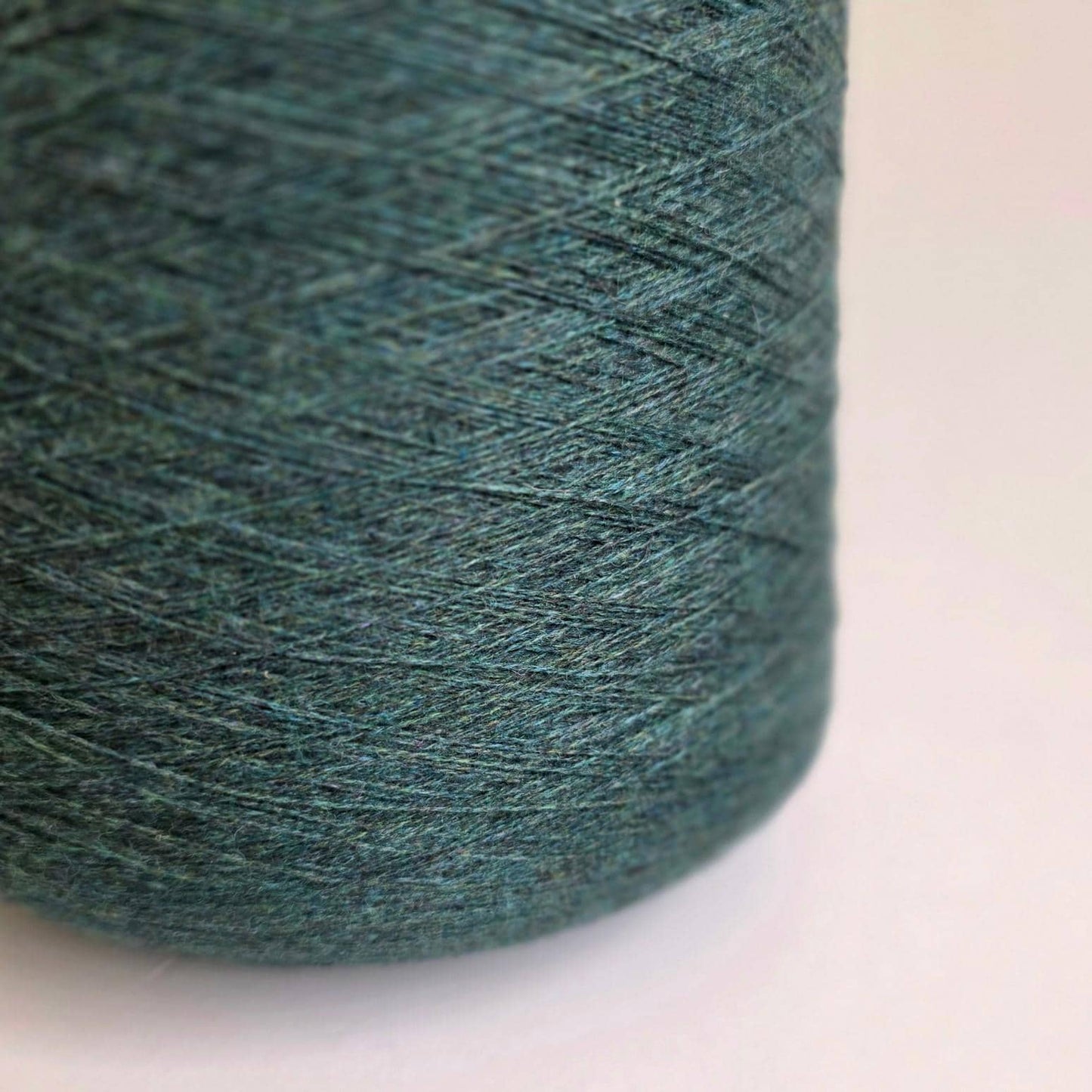 Loro Piana Italian 100% Cashmere Yarn - 2/26Nm - 1300m per 100g - Hunter Green
