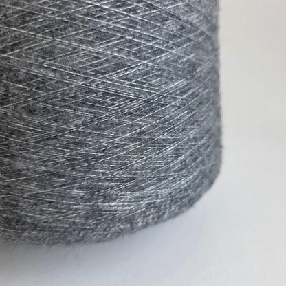 Like a cloud - 75/25  Brushed Cashmere Yarn/Silk - 1/12Nm - 300m per 25g - Oxford Grey