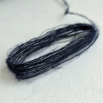 Like a cloud - 75/25  Brushed Cashmere Yarn/Silk - 1/12Nm - 300m per 25g - Navy Blue