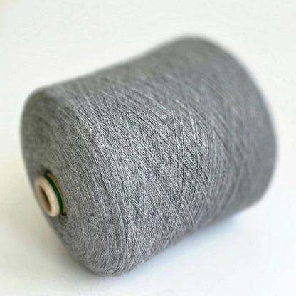 100%  Baby Cashmere Yarn - 2/28Nm - 1400m per 100g - Medium Grey