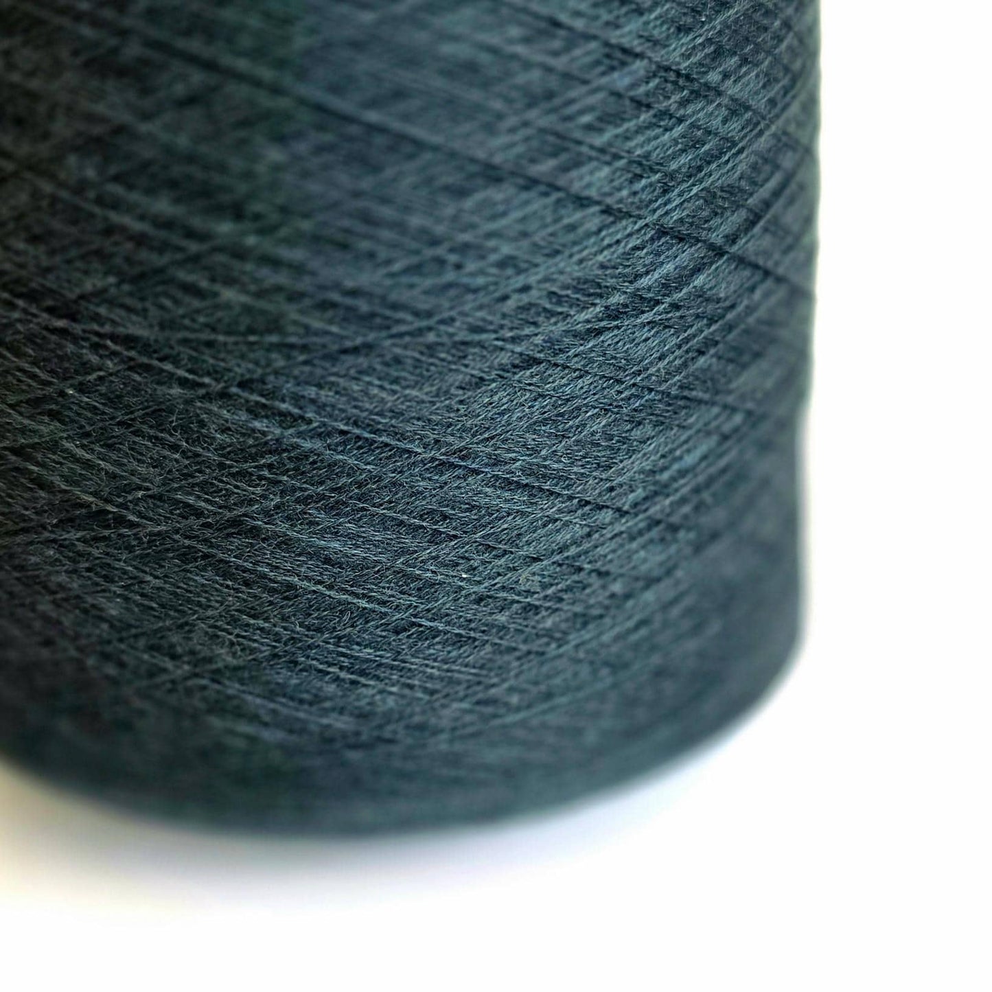 100%  Baby Cashmere Yarn - 2/28Nm - 1400m per 100g - Black Green
