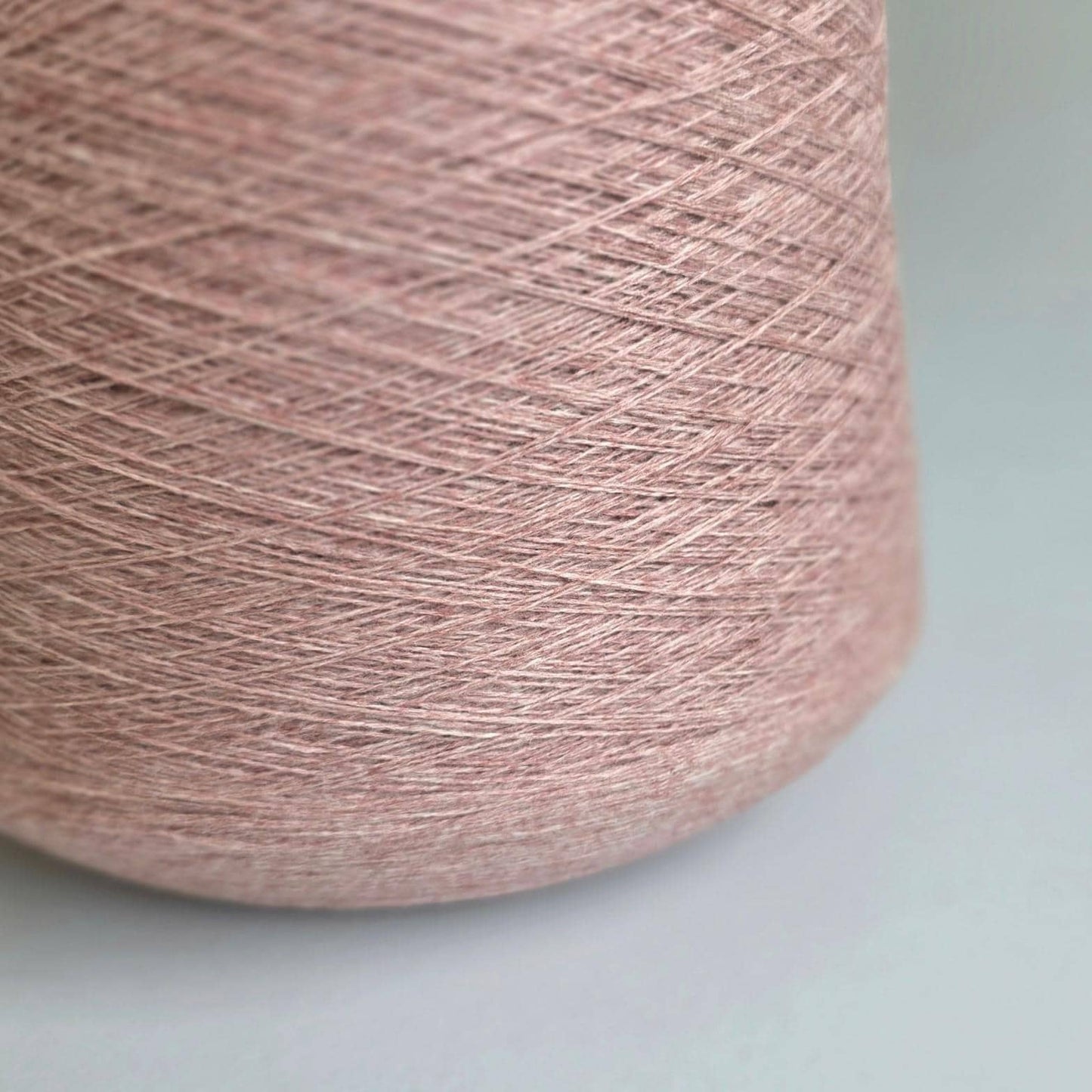 100% Cashmere Yarn - 2/26Nm - 1300m per 100g - Light Rose Pink Melange