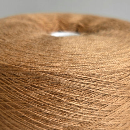Loro Piana Italian 100% Cashmere Yarn - 2/26Nm - 1300m per 100g - Dark Camel - Yarn Texture